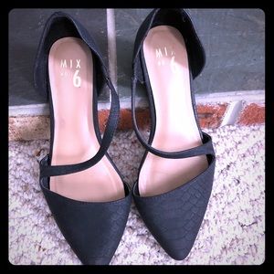 Mix No. 6 Cross Strap Flats